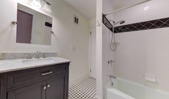 121 Guy Park Ave, Amsterdam, NY 12010