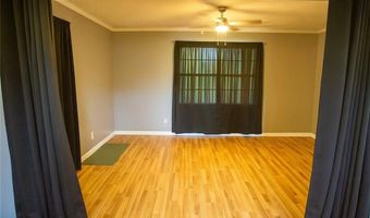 320 Brobston St, Baxley, GA 31513