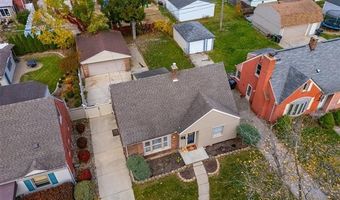 15570 Angelique Ave, Allen Park, MI 48101