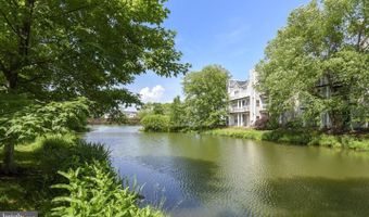 44152 NATALIE Ter 201, Ashburn, VA 20147