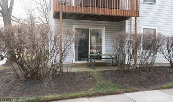 94 Stonyridge Dr 94, Bayonne, NJ 07035