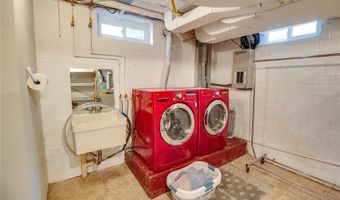 1210 McKinley Blvd, Alton, IL 62002