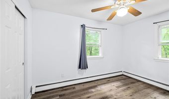 210 Keach Pond Dr, Glocester, RI 02814