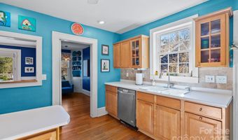 123 Westwood Rd, Asheville, NC 28804