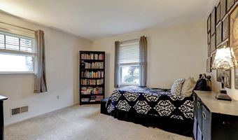 3245 Rambling Hill Ct, Allenwood, NJ 08720