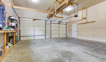1006 NE 28th Ave, Aberdeen, SD 57401