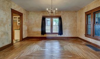 1643 Washington Ave, Baxter Springs, KS 66713