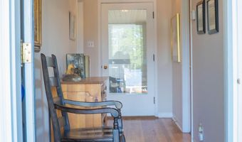 826 Holly St, Ashland, OR 97520