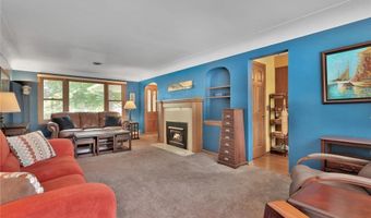 706 Benton St, Anoka, MN 55303