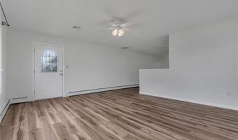 10 Mecca St, North Providence, RI 02904