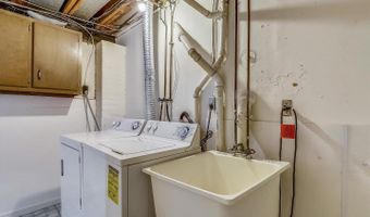 4503 TRAYMORE St, Bethesda, MD 20814