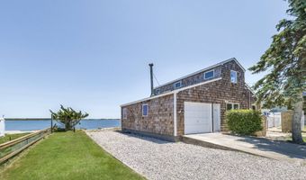 154 Shore Dr E, Amagansett, NY 11930