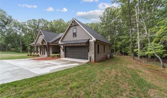 2589 Northmont Lake Dr, Asheboro, NC 27205