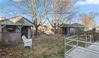 51 Oakland Ave, Cranston, RI 02910