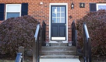 70 Carroll Ave 405, Newport, RI 02840