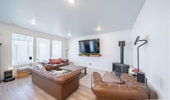 388 Church St, Ammon, ID 83401
