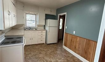 611 Ulstad Ave, Albert Lea, MN 56007