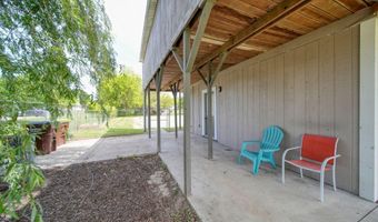 916 Oak St, Adrian, MI 49221