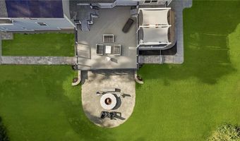 37 Dye Hill Rd, Hopkinton, RI 02832