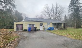 1 Forest Ave, Evans, NY 14006