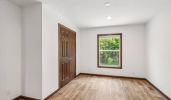 7368 NE Berwick Dr 6, Ankeny, IA 50021