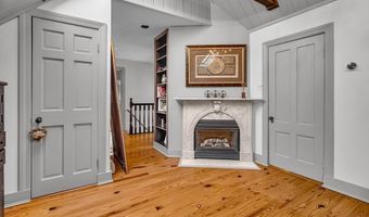50 Portsmouth Rd, Amesbury, MA 01913