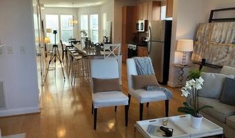 1633 N COLONIAL Ter 201, Arlington, VA 22209