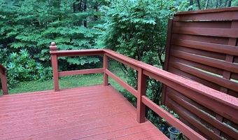11 Evergreen Ln, Brattleboro, VT 05301