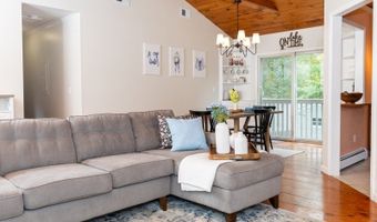 2 Grand St, Alloway, NJ 07422