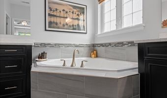 821 BENTGRASS Dr, Aberdeen, MD 21001