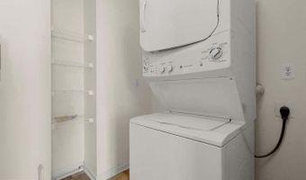 21552 ROMANS Dr, Ashburn, VA 20147