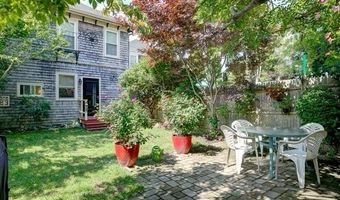 616 Thames St 1, Newport, RI 02840