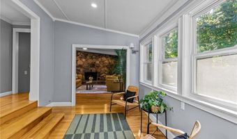 123 Stone Gate Dr, North Kingstown, RI 02852