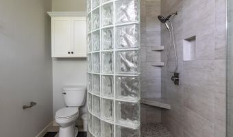1101 W STARVIEW Ct, Appleton, WI 54913