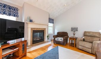 5 Sweet Corn Dr, Cranston, RI 02921