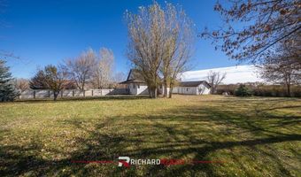 27 Longhorn Dr, Cody, WY 82414