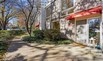 5005 BATTERY Ln #1, Bethesda, MD 20814
