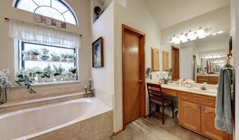 172 Home Pl, Adkins, TX 78101