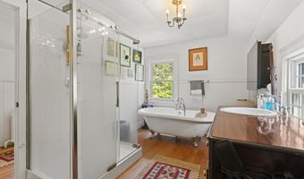 341 Chapel Hill Rd, Atlantic Highlands, NJ 07716