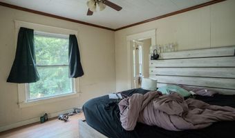 517 W 3rd St, Anderson, MO 64831