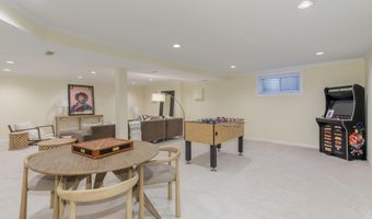 6337 LENOX Rd, Bethesda, MD 20817