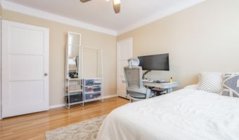 5924 S Fairfax Ave, Los Angeles, CA 90056