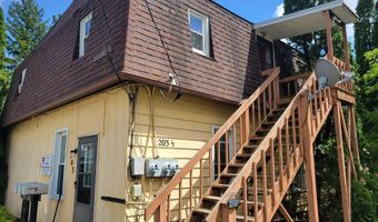 203 E High Ave, Ada, OH 45810