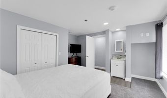 797 E Market St 221, Akron, OH 44305