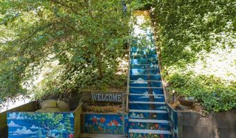 636 Cathedral Dr, Aptos, CA 95003