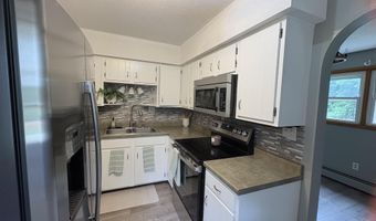 52 Forest Ave, Augusta, ME 04330
