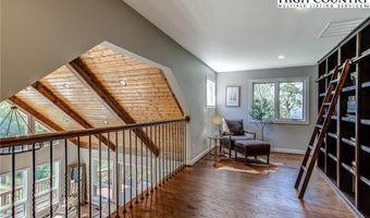 94 Silver Fox Rdg, Beech Mountain, NC 28604