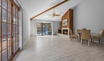 314 8TH St A, Atlantic Beach, FL 32233