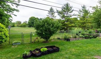 1454 Pine Valley Blvd, Ann Arbor, MI 48104