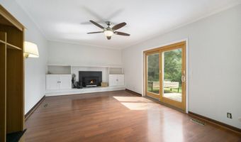 2225 Tilsby Ct, Ann Arbor, MI 48103